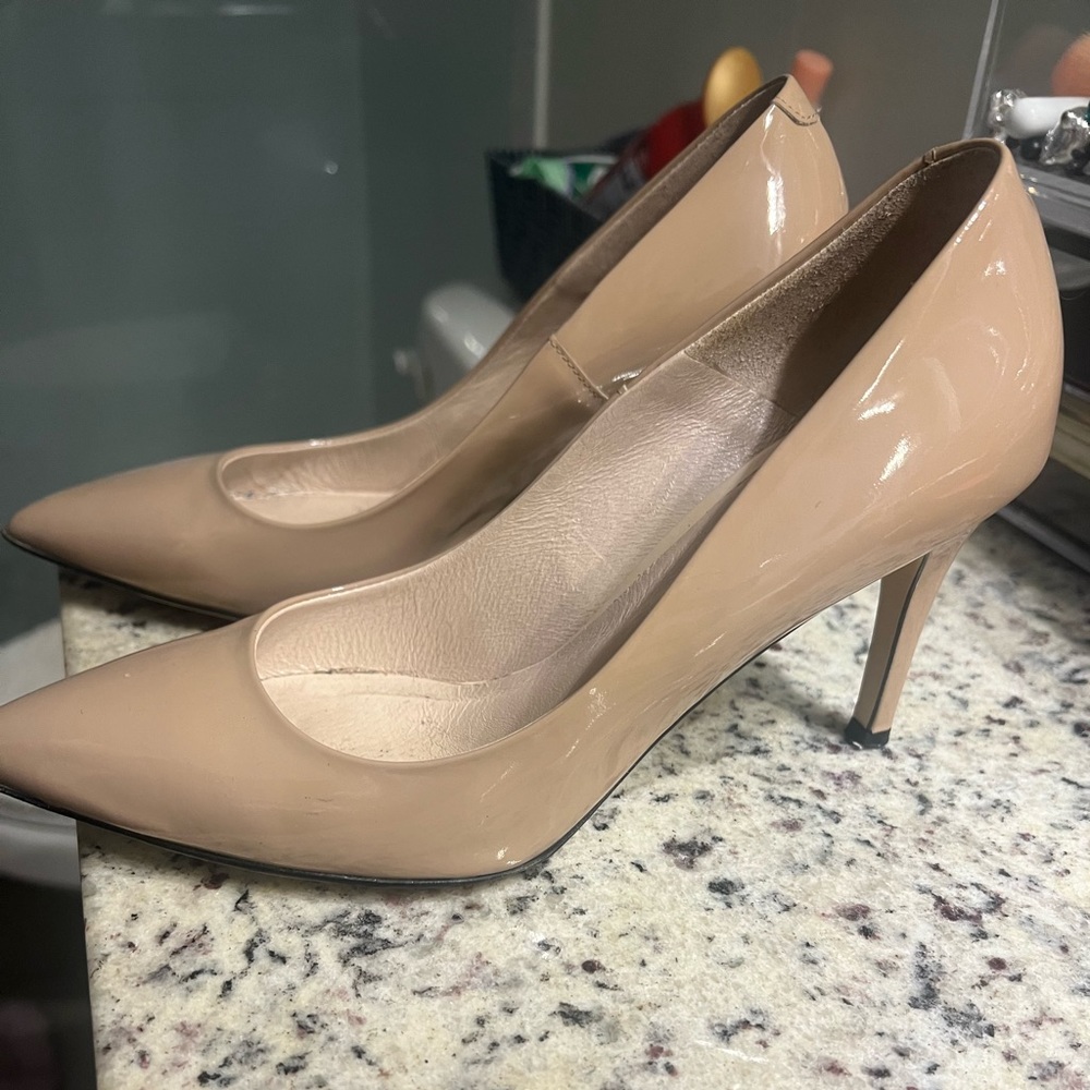 Gino Rossi heels nude